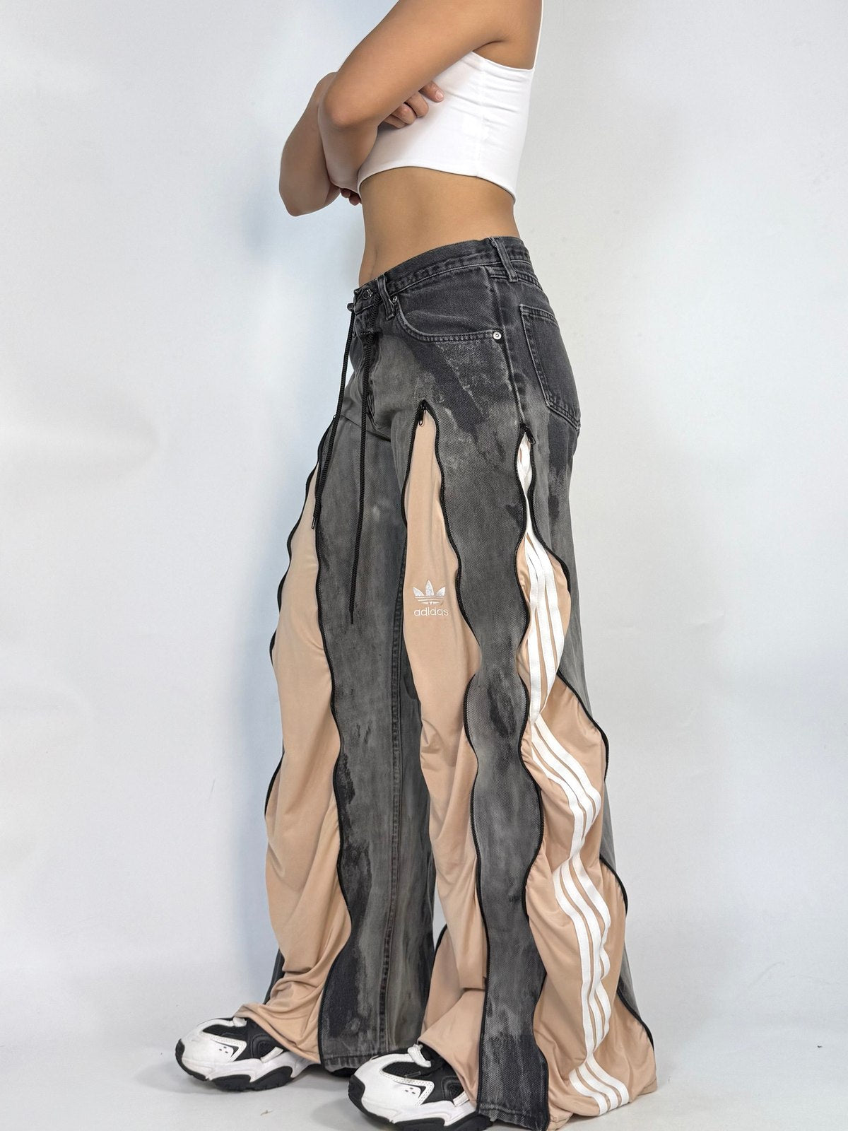 Cloudy zipper pants side